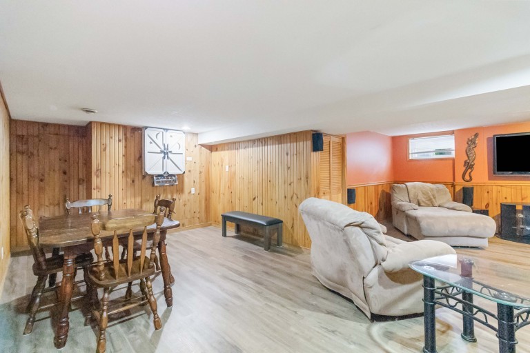 1024 Hamilton Road, London, Ontario, Canada