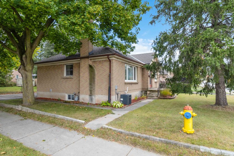 1024 Hamilton Road, London, Ontario, Canada
