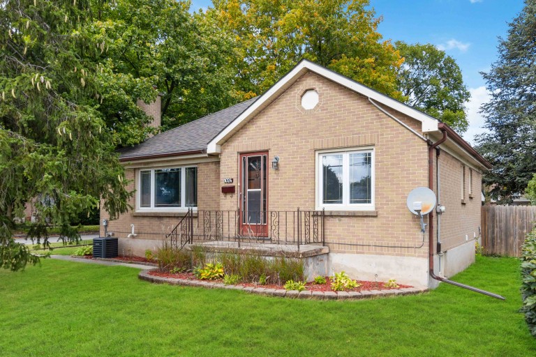 1024 Hamilton Road, London, Ontario, Canada