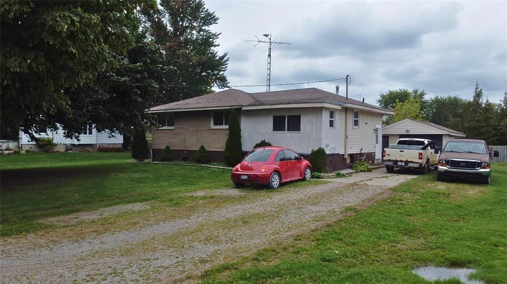 3712 LA SALLE Line, Petrolia, Ontario, Canada