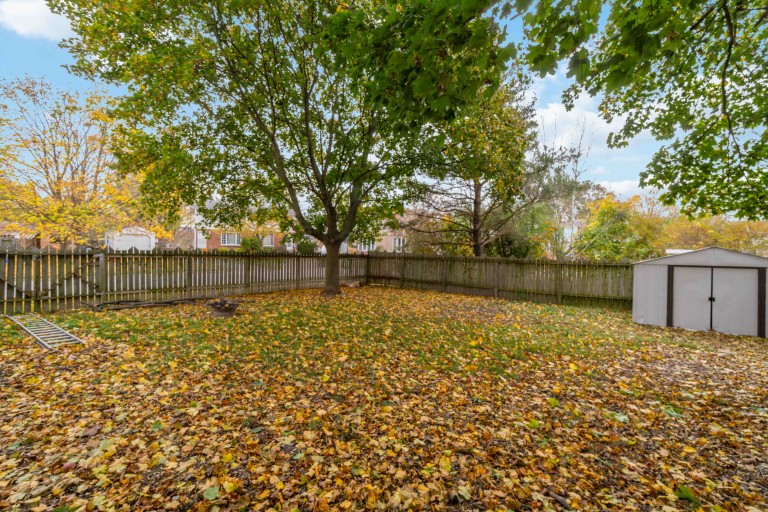 4049 Charlie Street, Petrolia, Ontario, Canada