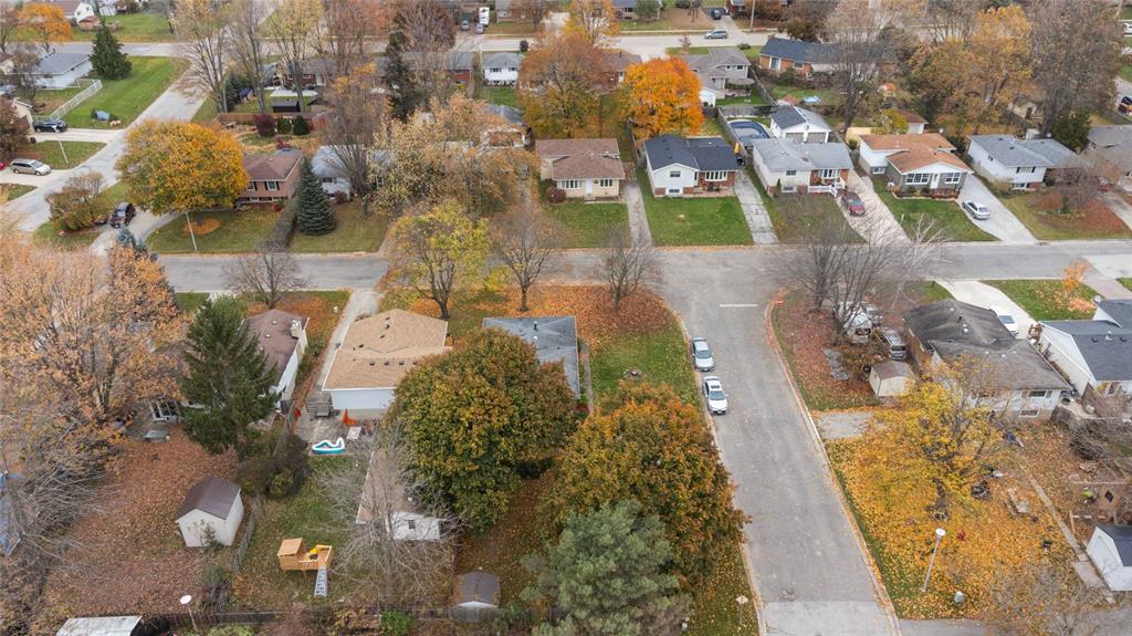 4049 CHARLIE Street, Petrolia, Ontario, Canada