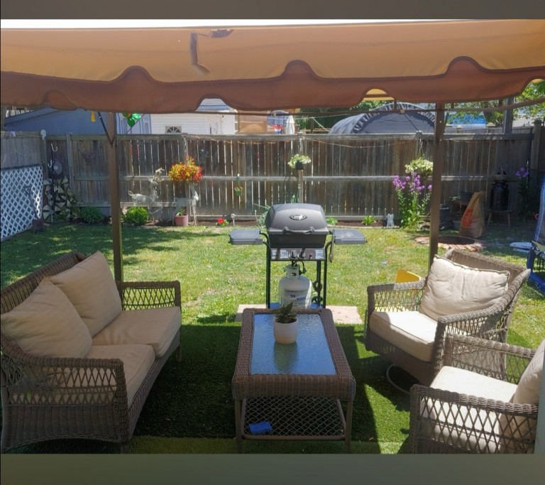 110 Brock Street North, Sarnia, Ontario, Canada
