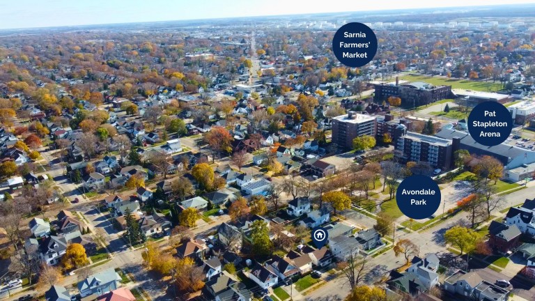 110 Brock Street North, Sarnia, Ontario, Canada
