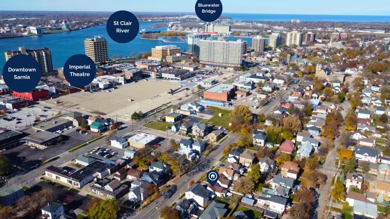 110 Brock Street North, Sarnia, Ontario, Canada