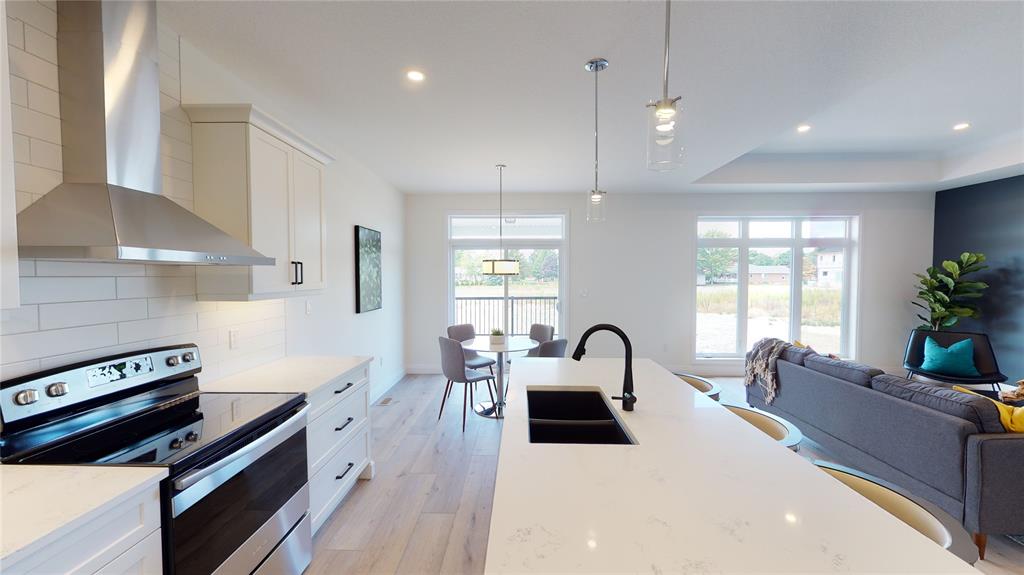 654 KETTER Way, Plympton-Wyoming, Ontario, Canada