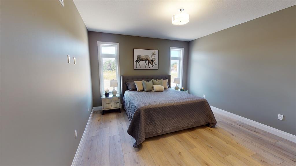654 KETTER Way, Plympton-Wyoming, Ontario, Canada