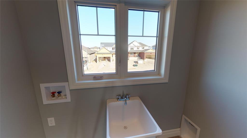 646 KETTER Way, Plympton-Wyoming, Ontario, Canada photo 28
