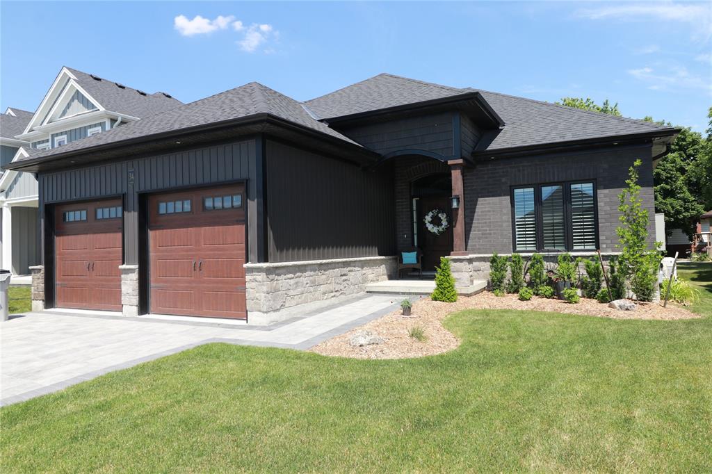 644 KETTER Way, Plympton-Wyoming, Ontario, Canada