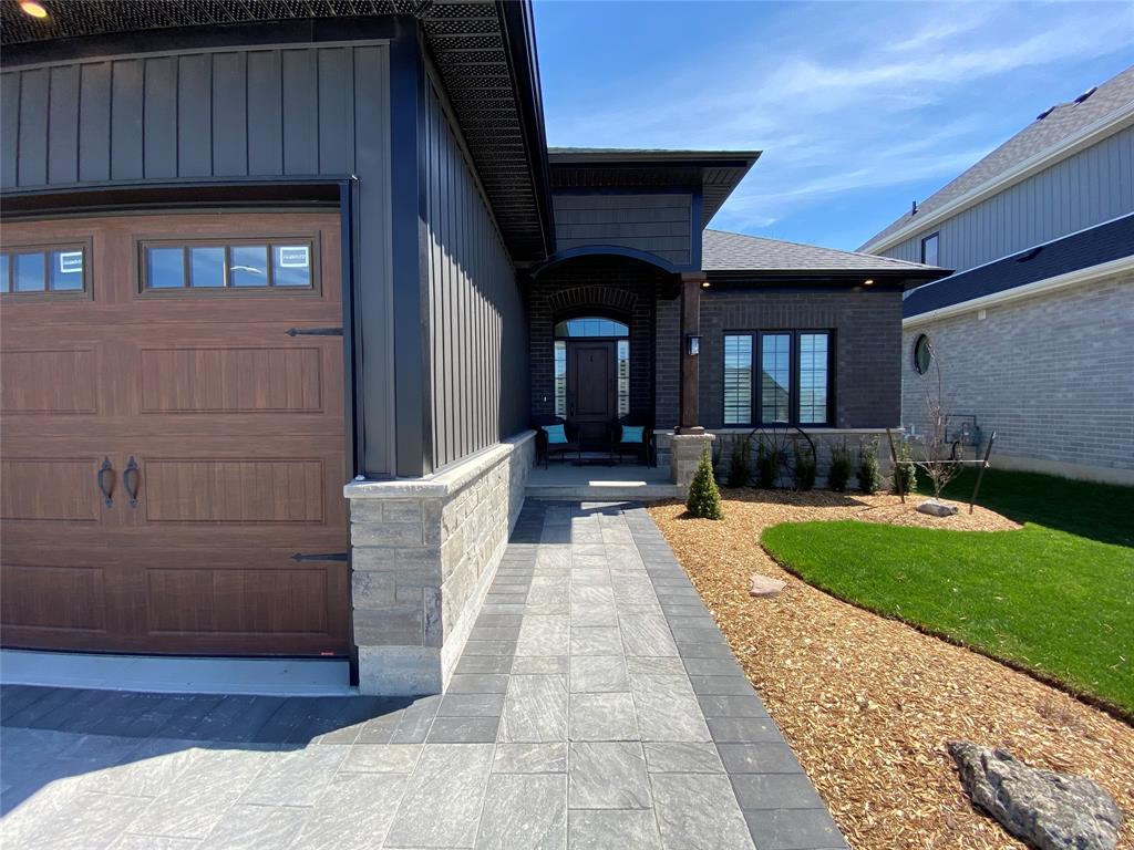 644 KETTER Way, Plympton-Wyoming, Ontario, Canada