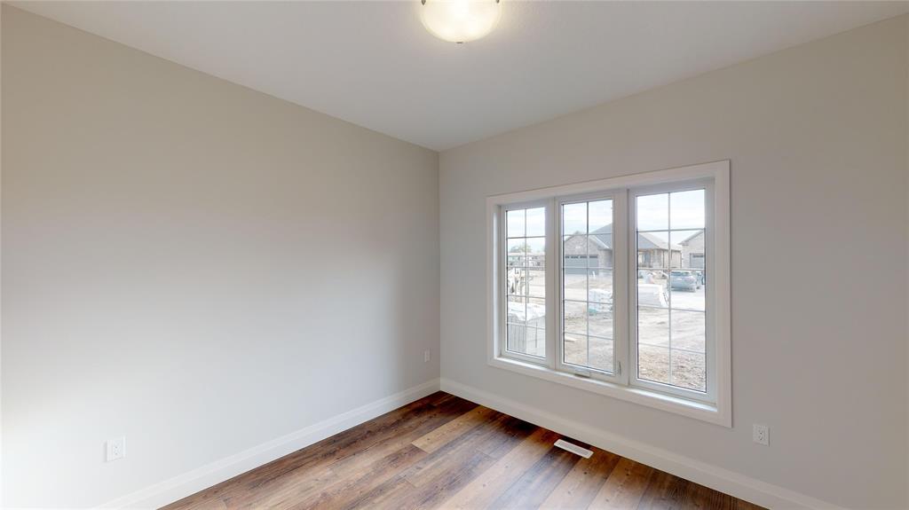 644 KETTER Way, Plympton-Wyoming, Ontario, Canada