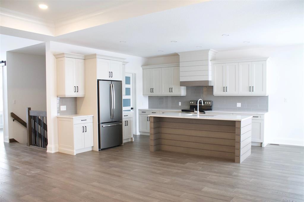 480 HURON Street, Plympton-Wyoming, Ontario, Canada
