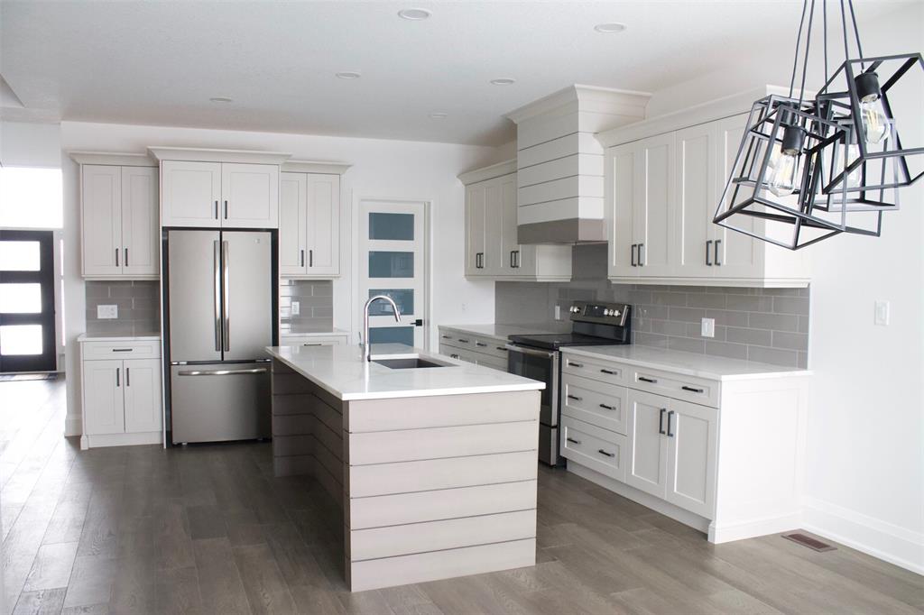 480 HURON Street, Plympton-Wyoming, Ontario, Canada
