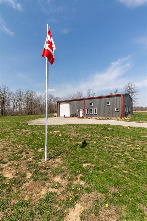 1357 SMITHFALLS Road, Dawn-Euphemia, Ontario, Canada photo 2