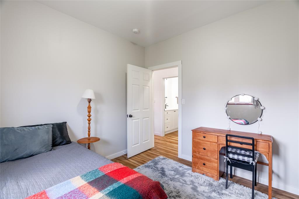 1357 SMITHFALLS Road, Dawn-Euphemia, Ontario, Canada