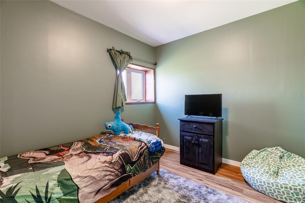1357 SMITHFALLS Road, Dawn-Euphemia, Ontario, Canada