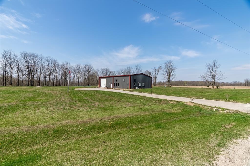 1357 SMITHFALLS Road, Dawn-Euphemia, Ontario, Canada