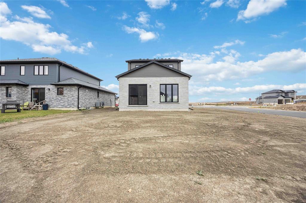 668 KETTER Way, Plympton-Wyoming, Ontario, Canada