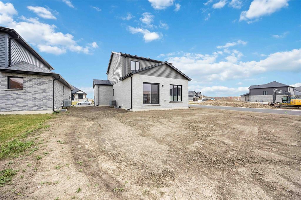 668 KETTER Way, Plympton-Wyoming, Ontario, Canada