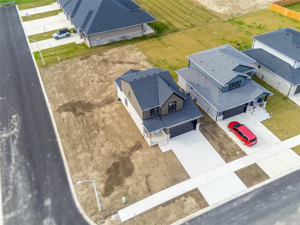 668 KETTER Way, Plympton-Wyoming, Ontario, Canada