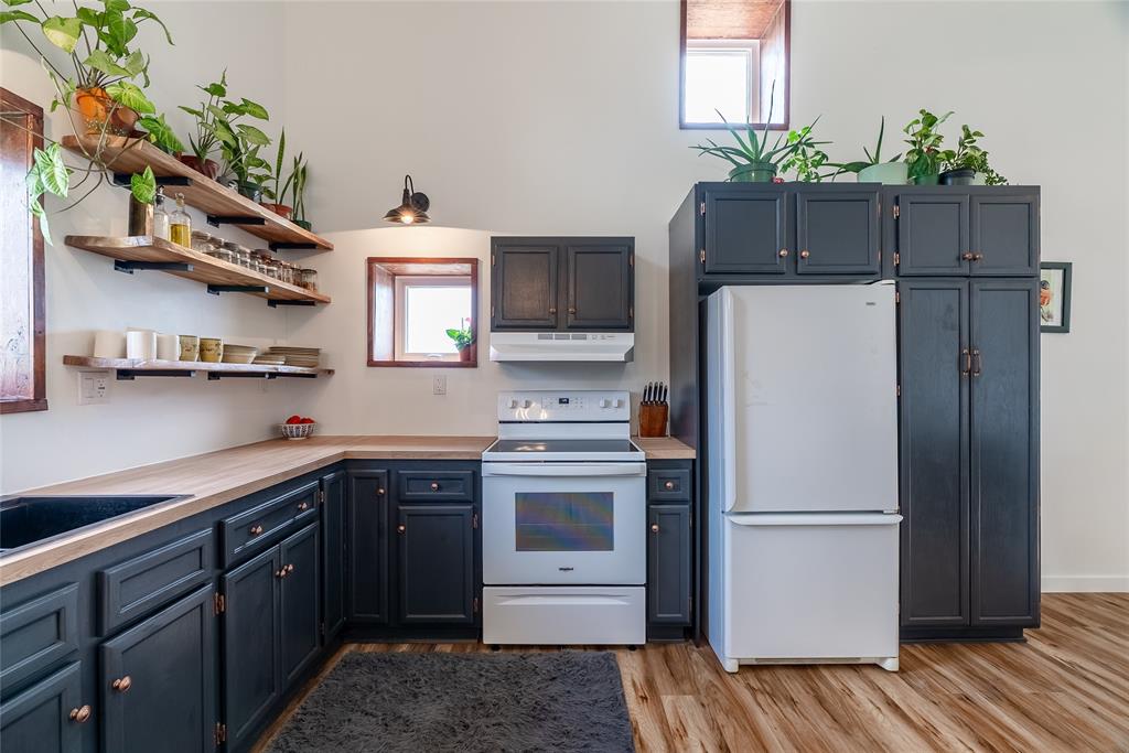 1357 SMITHFALLS Road, Dawn-Euphemia, Ontario, Canada photo 18