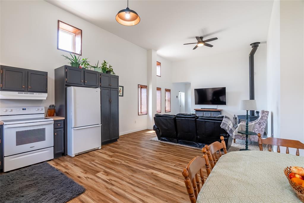 1357 SMITHFALLS Road, Dawn-Euphemia, Ontario, Canada photo 19