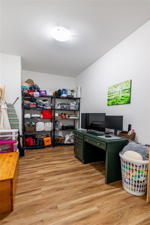 1357 SMITHFALLS Road, Dawn-Euphemia, Ontario, Canada photo 25