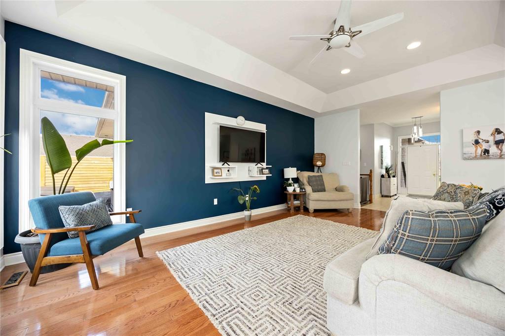 4294 GARDEN Crescent, Petrolia, Ontario, Canada photo 8