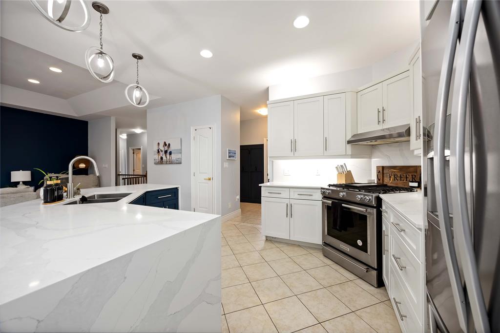 4294 GARDEN Crescent, Petrolia, Ontario, Canada photo 11