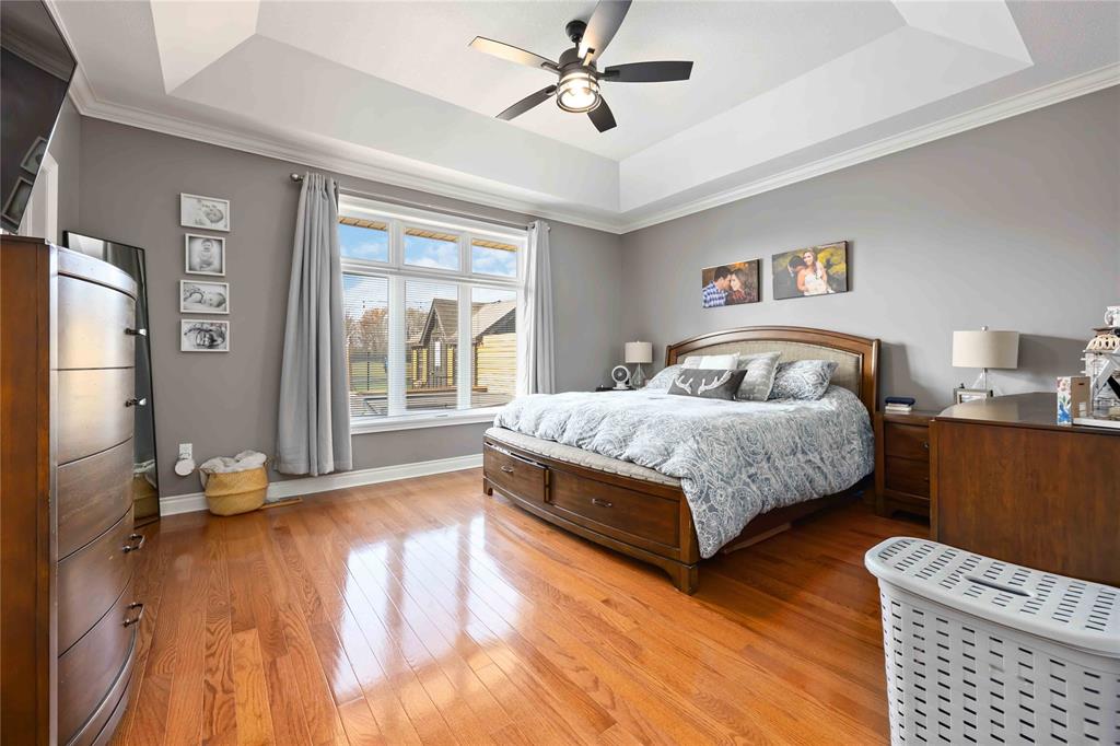 4294 GARDEN Crescent, Petrolia, Ontario, Canada photo 12