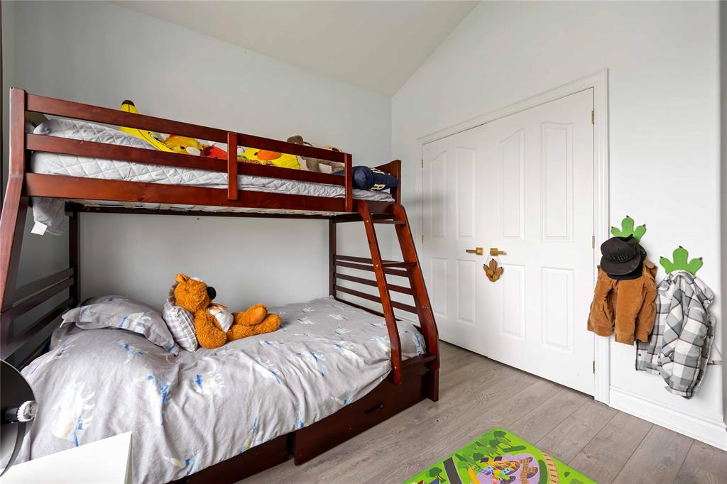 4294 GARDEN Crescent, Petrolia, Ontario, Canada photo 16