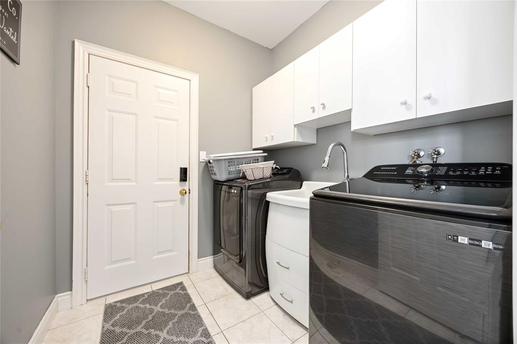 4294 GARDEN Crescent, Petrolia, Ontario, Canada photo 18