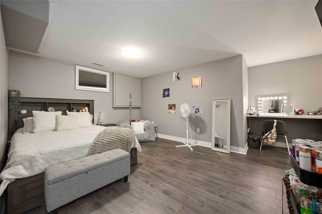 4294 GARDEN Crescent, Petrolia, Ontario, Canada photo 23