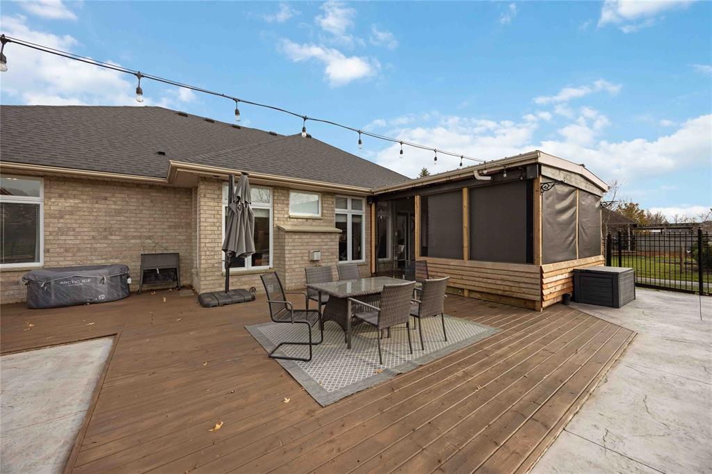 4294 GARDEN Crescent, Petrolia, Ontario, Canada photo 27