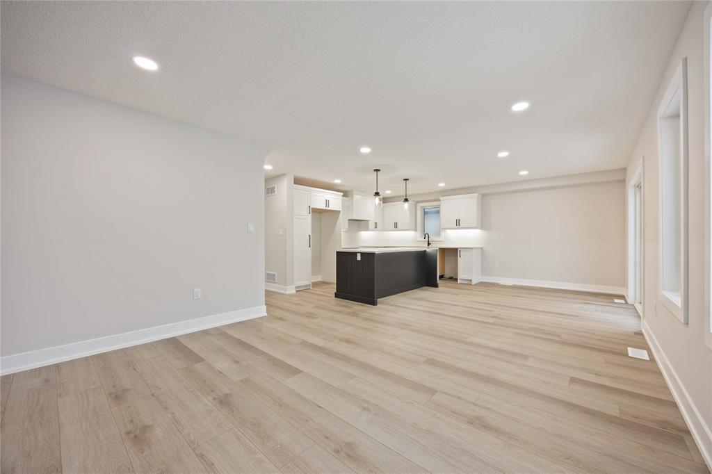 640 KETTER Way, Plympton-Wyoming, Ontario, Canada photo 11