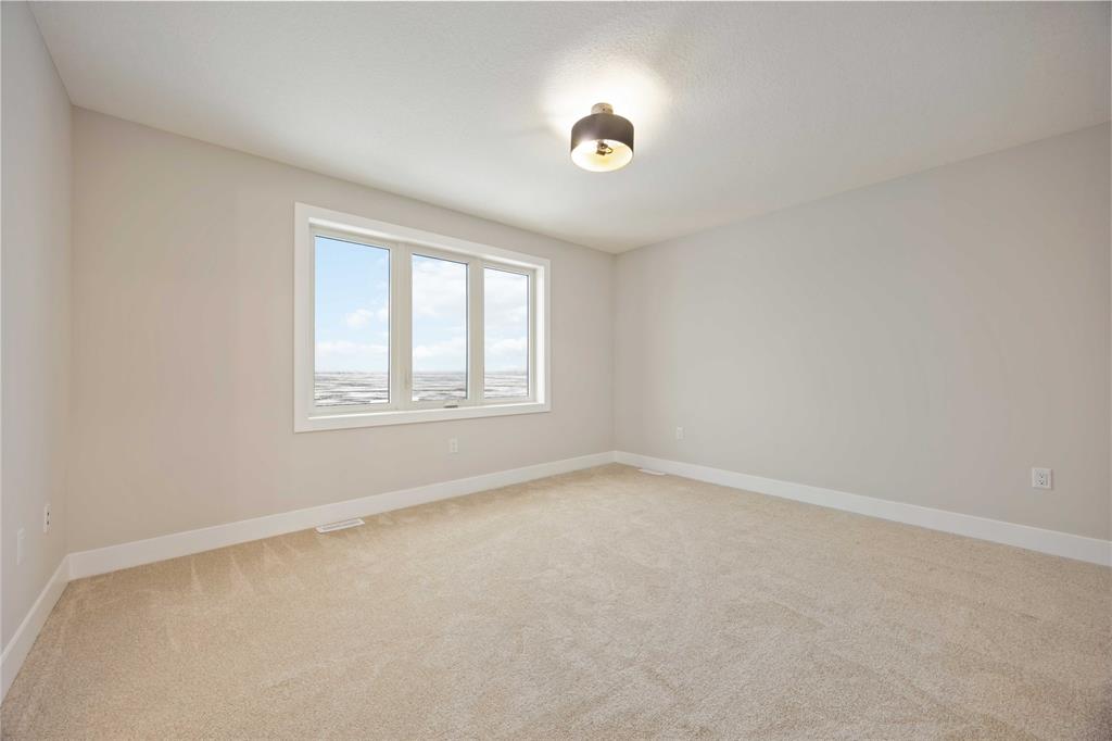 640 KETTER Way, Plympton-Wyoming, Ontario, Canada photo 12