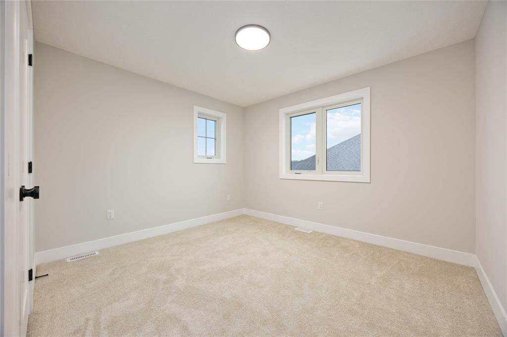 640 KETTER Way, Plympton-Wyoming, Ontario, Canada photo 17