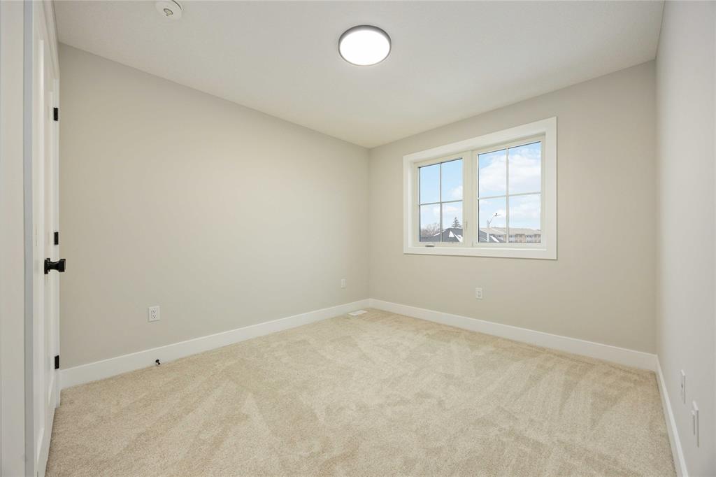 640 KETTER Way, Plympton-Wyoming, Ontario, Canada photo 19