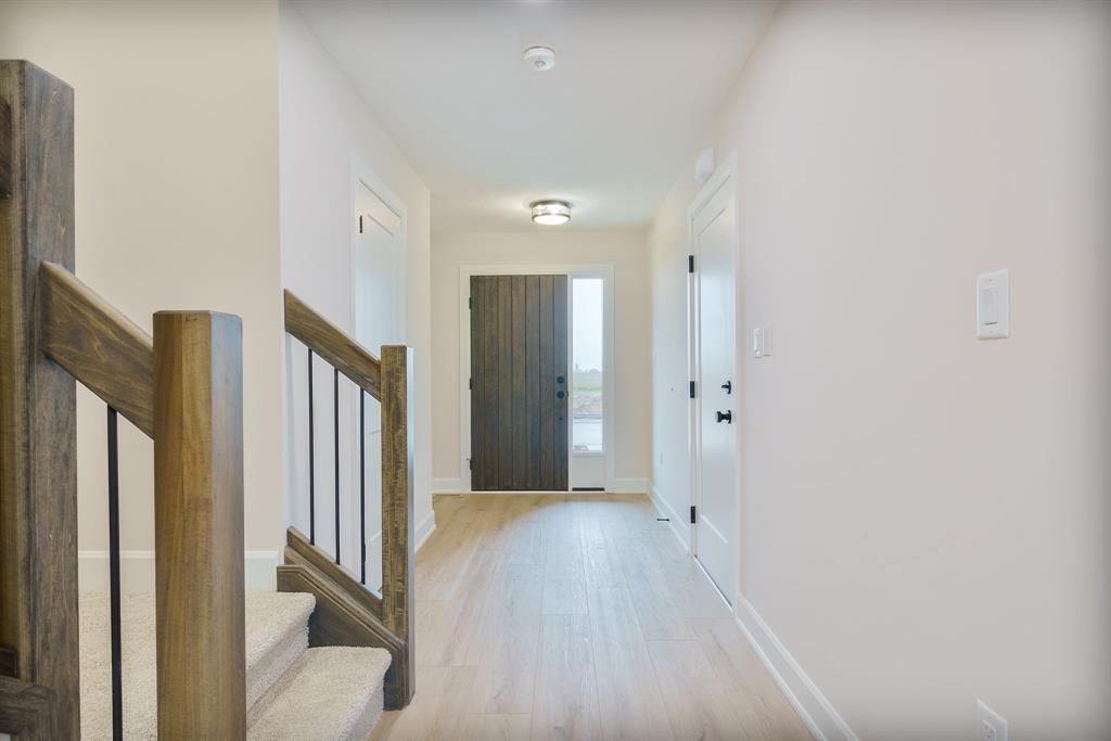 638 KETTER Way, Plympton-Wyoming, Ontario, Canada photo 2