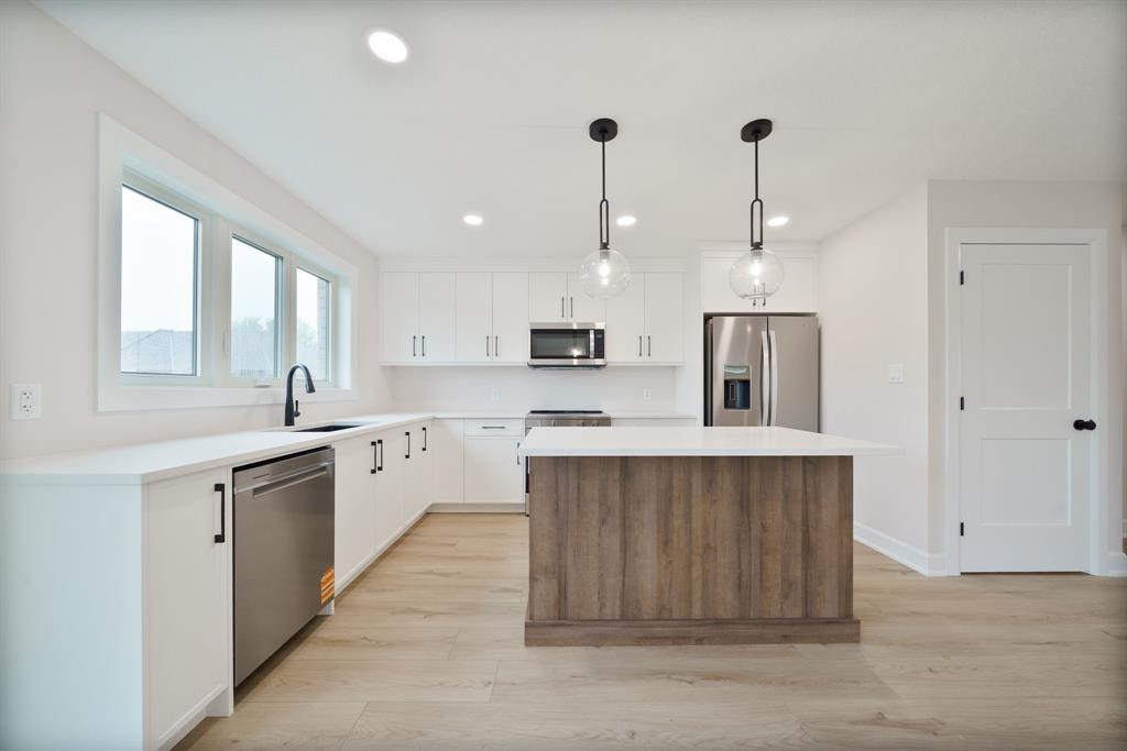 638 KETTER Way, Plympton-Wyoming, Ontario, Canada photo 6