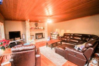 89 VICTORIA ST, Lambton Shores, Ontario, Canada photo 16