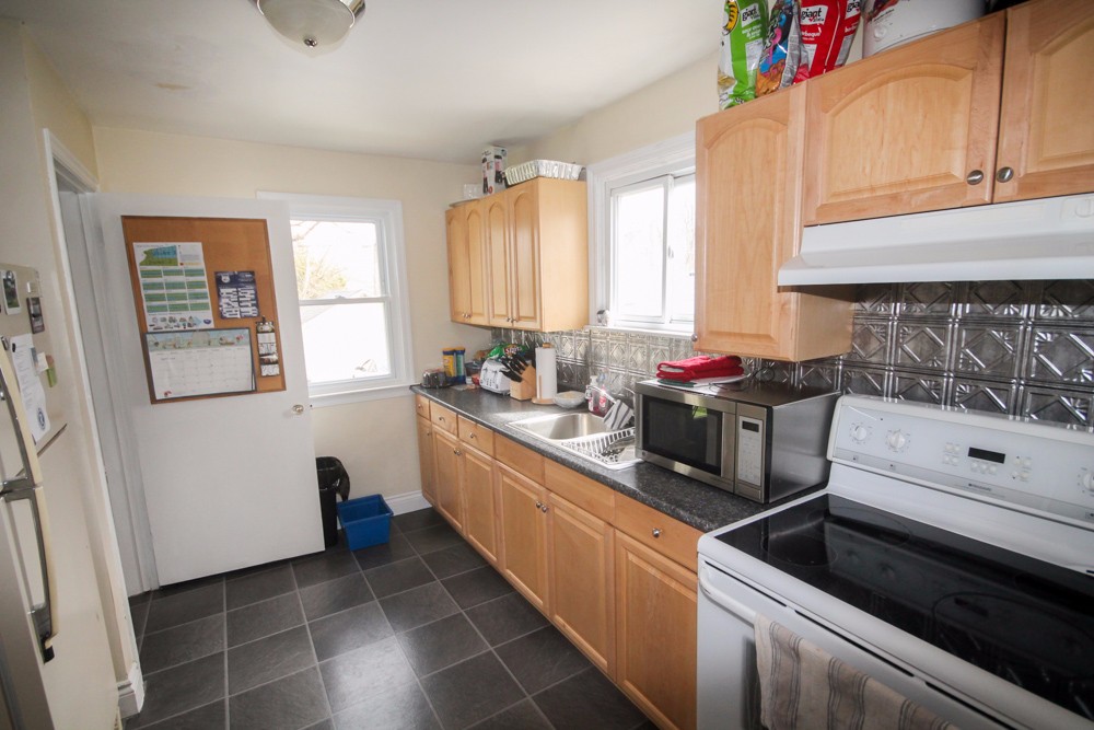 754 MURPHY RD, Sarnia, Ontario, Canada photo 11