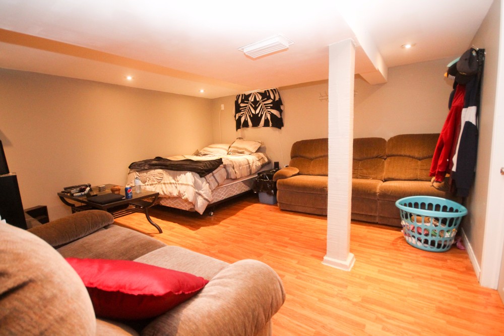 754 MURPHY RD, Sarnia, Ontario, Canada photo 6