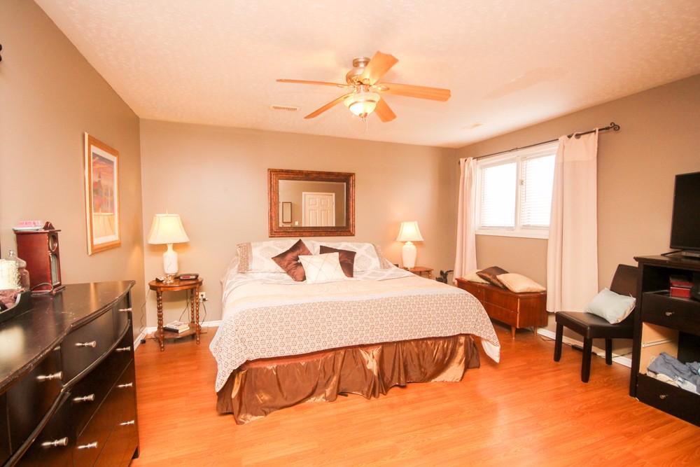 5773 WANSTEAD RD, Plympton-Wyoming, Ontario, Canada photo 5