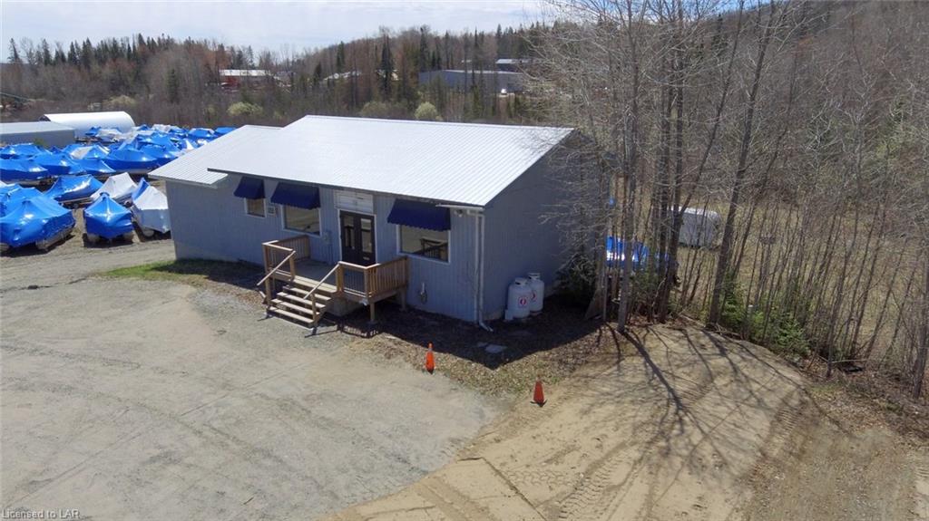 135 INDUSTRIAL PARK Road, Haliburton Ontario, Canada