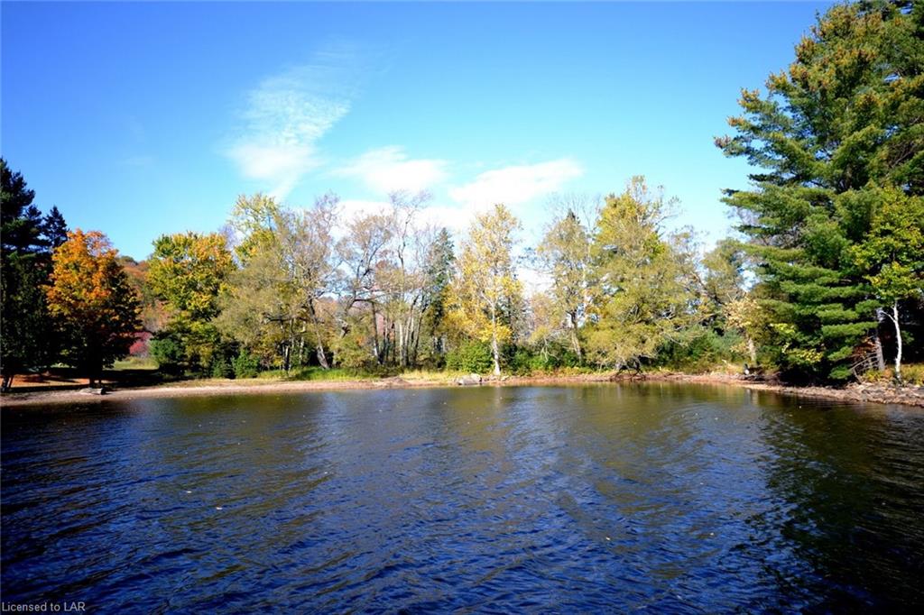 - LOT 7 DEER Point, Haliburton Ontario, Canada