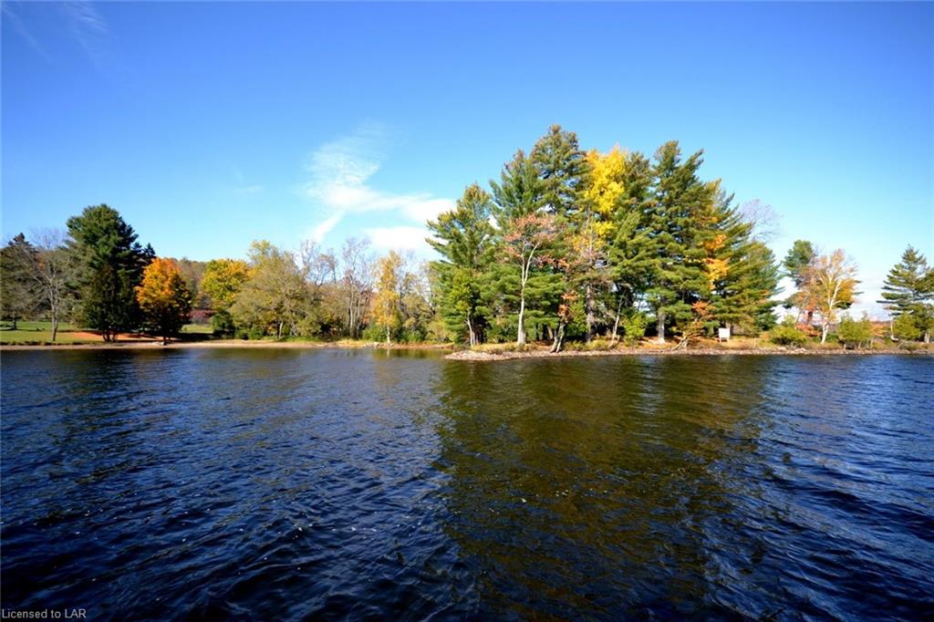 - LOT 6 DEER Point, Haliburton Ontario, Canada
