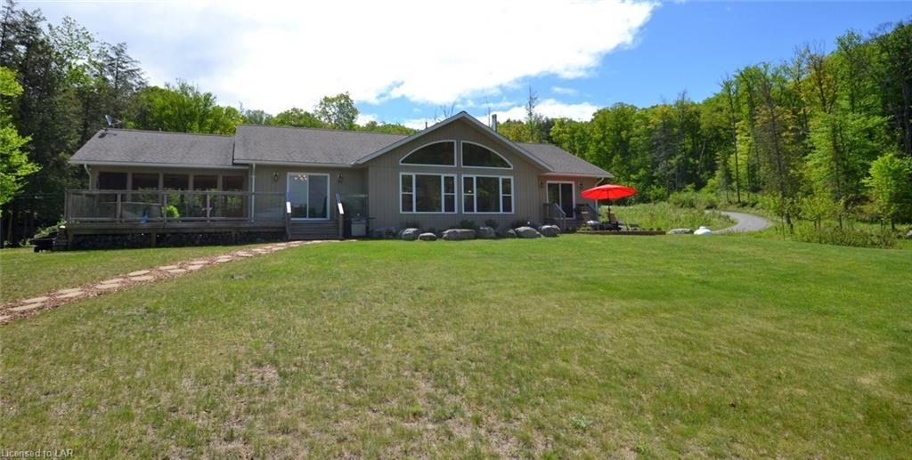 1038 HOUGH Lane, Haliburton Ontario, Canada