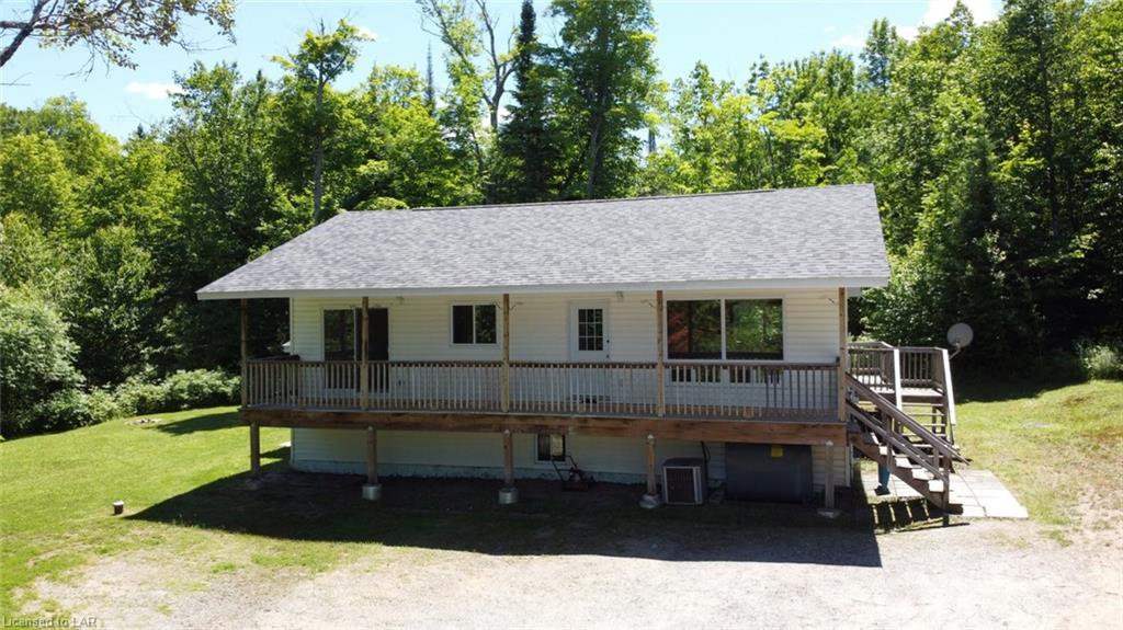 1122 EAGLE LAKE Road, Haliburton Ontario, Canada