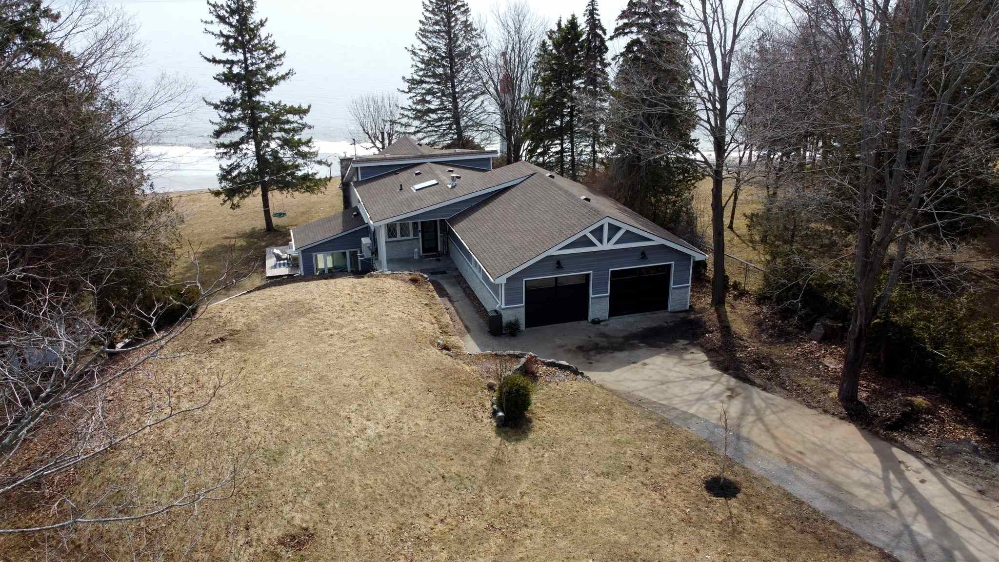 154 Nicholson Point Road, Loyalist Township Ontario, Canada